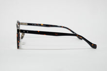 Load image into Gallery viewer, Taku - T8133
